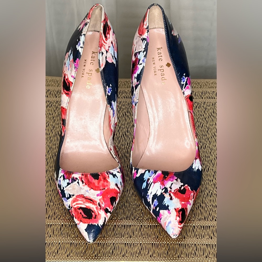Kate Spade Floral-Print Pumps - Gently Used - Size 7